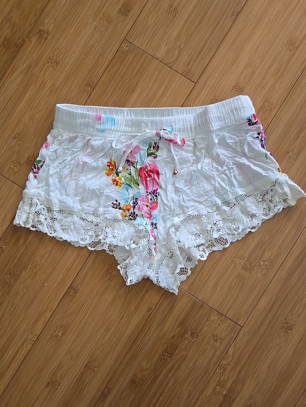 White Floral Lace Trim Sleep Shorts XS